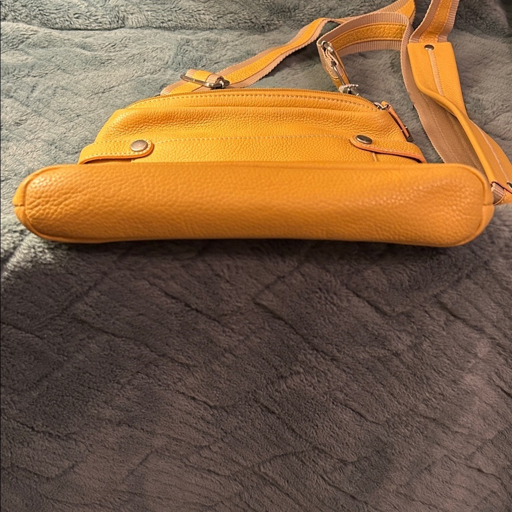 Soprano Mustard Crossbody Bag - Picture 4 of 5